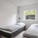 4 Bedroom Lovely In Vaeggerlose