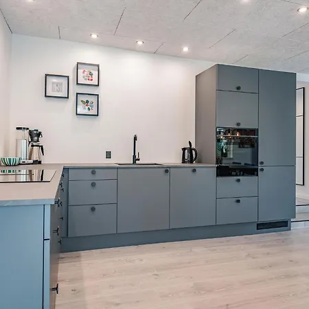 Feriehus 4 Bedroom Lovely In Vaeggerlose Bøtø By